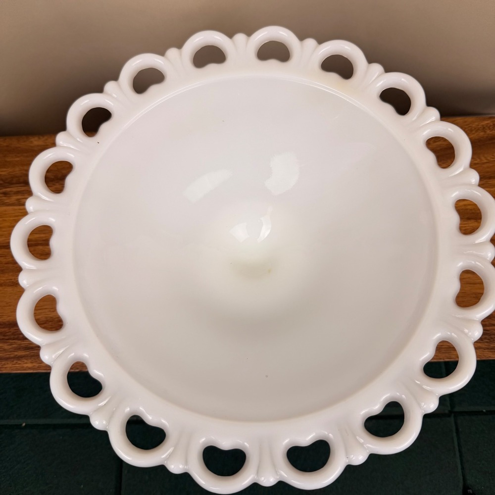 Anchor Hocking Old Colony Lace Milk Glass Compote Pedestal Bowl 11 Inch Vintage - Picture 4 of 9
